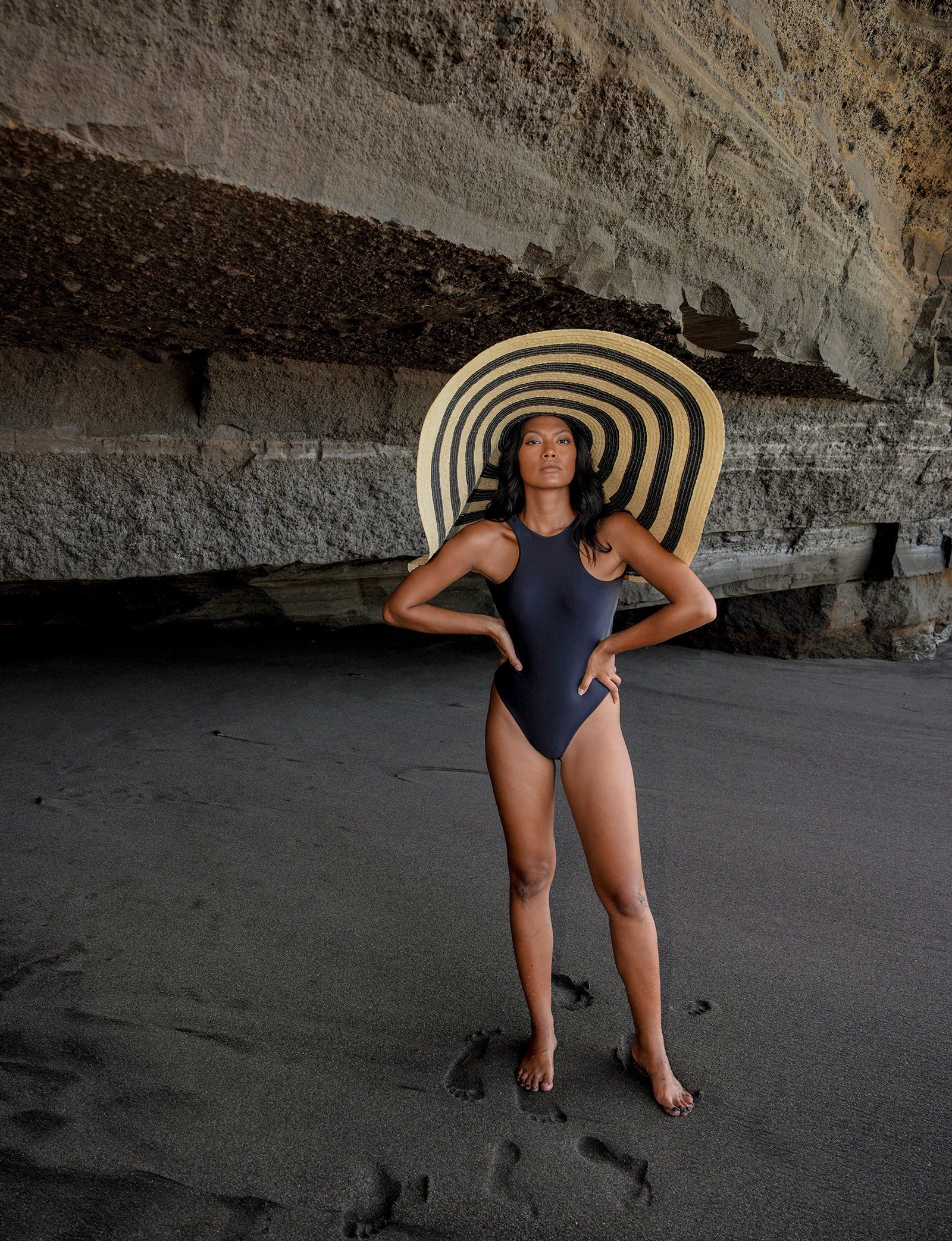 The Solana Oversized Striped Straw Hat in Black & Natural