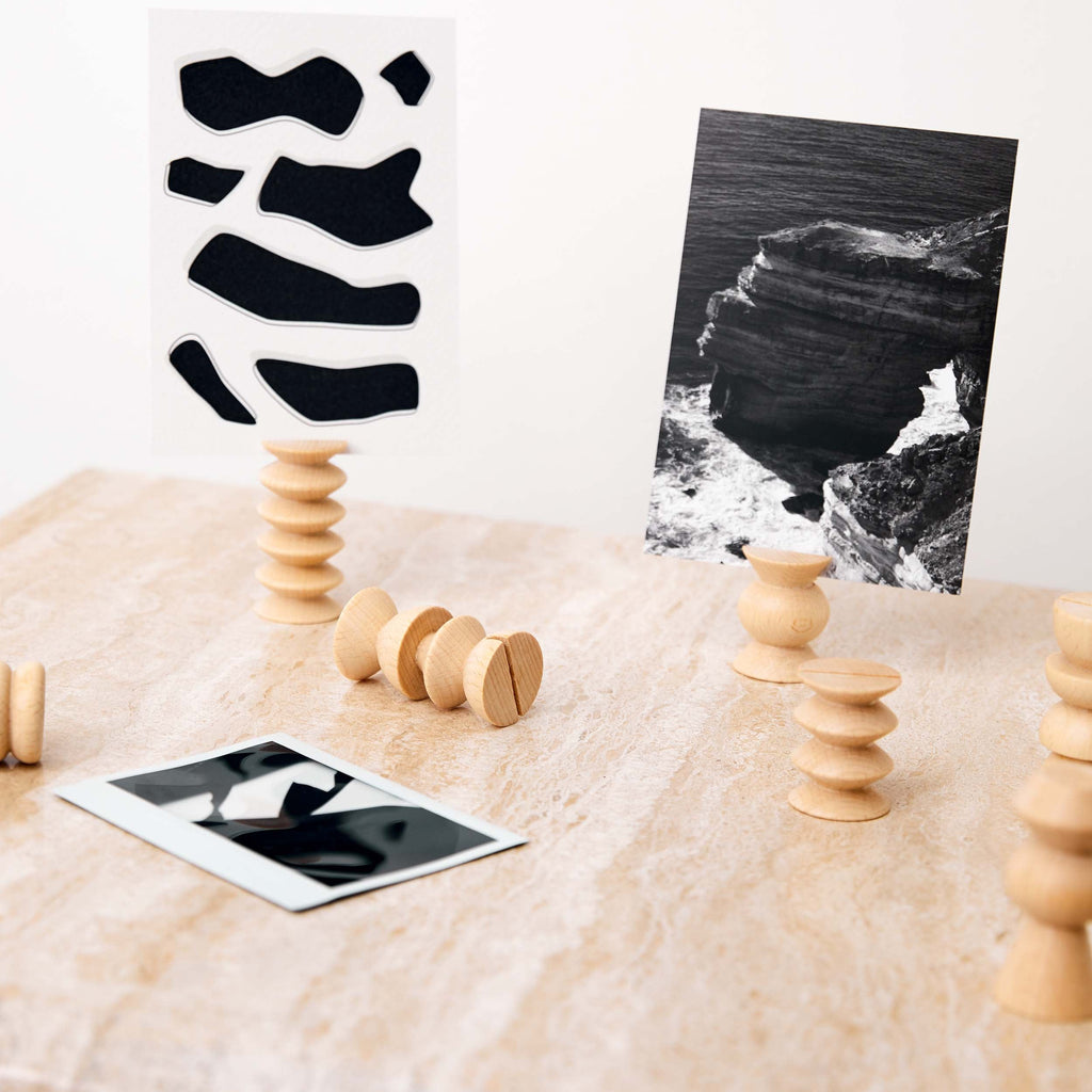 Totem Family - 10 Picture / Postcard Stands Set